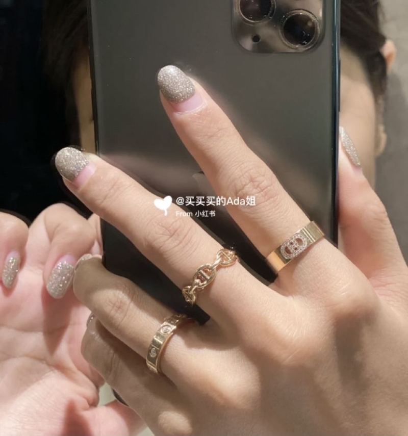 H**me5 rings